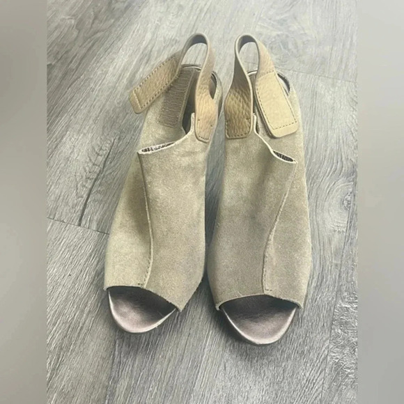 3/$30 Pedro Garcia Ysolt Suede Slingback Sandal Peep Toe Booties Size 8.5 - Picture 4 of 15